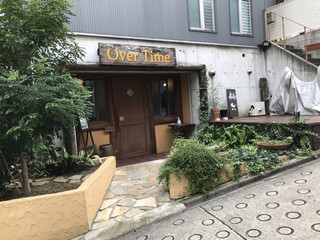 OVER TIME - 店の外観