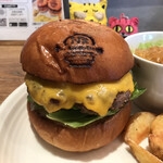 The Burger Stand N’S - チーズバーガー　1,243円(税込)