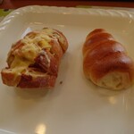 パン工房 ル・シェーヌ - 料理写真:(左）ジャ－マンポテト(右）青森ふじりんごコロネ