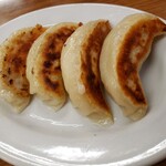 正華楼 - 餃子4個 360円