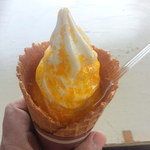 道の駅 潮見坂 - 三ヶ日みかんのソフトクリーム