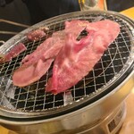 中目黒肉流通センター - 