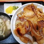 河津屋食堂 - 肉丼は600円！リーズナブル！