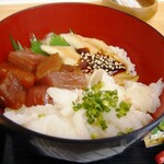 魚丼 - 