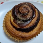 デイリーテーブル 紀ノ国屋 - 料理写真:クロワッサンロール(和栗)¥290-+税