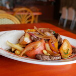 ラ・フォルタレサ - LOMO SALTADO