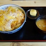 亀屋食堂 - カツ丼（大盛）