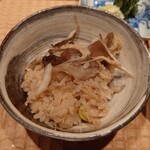 伯雲 - 秋田の天然の舞茸と銀杏のご飯