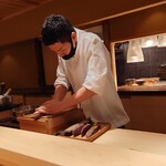 伯雲 - 本枯節を削る坂本店主