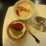 マウレ山荘 - キャラメルアイス＆フルーツタルト