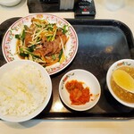 餃子の王将 - ニラレバ定食