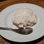 発酵ビストロSAKE-YA - とろ〜り卵の燻製チーズポテサラ