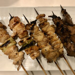 鮒忠 - 焼き鳥は今回はすべてタレ。ねぎま、かわ、レバー。