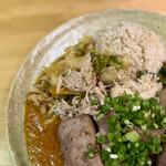 吉田カレー  - ほぐし鶏・中華アチャール