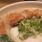 らーめん北の大地 - とんかつ味噌らーめん