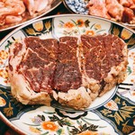 186346324 - ハラミステーキを焼く前