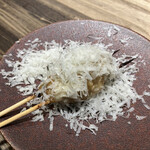 焼鳥エナミ - つくね(ブルーチーズ)