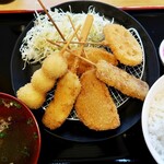 串カツ 田中 - 串カツ定食（ライス少なめ）