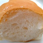 グランエソール - 塩パンの断面