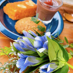 GAFLO CAFE by Flower FIELD - 