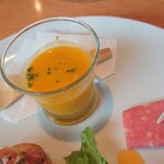 Tavola di Jiro - 前菜 南瓜の冷製スープ、ビアハム