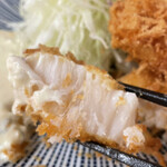 とん汁と玄米の店 檍食堂 - ホタテ貝柱フライ。この火入れはさすがの一言