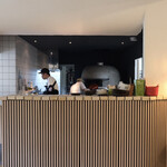 spisa wood oven pizza&gelato - 本格的ピザ釜も完備