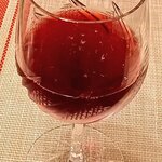 四次元食堂 南インドオステリア - イタリアの微発泡ワイン「ランブルスコ」。