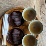 赤福 - 心づかいが沁みます。