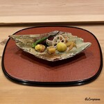 御料理 寺沢 - 焼無花果､北上牛の松茸巻､伏見唐辛子､いくら､酢蓮根､子持昆布､鯵の南蛮漬､焼栗
