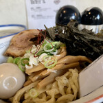 らー麺　Do・Ni・Bo - コレに刻み玉ねぎONしてもらいましたぁ〜