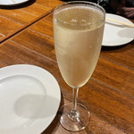 ビストロガブリ - ガブ飲みスパークリング