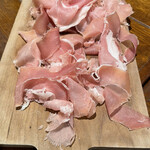 ビストロガブリ - ハンドカットの12ヶ月熟成生ハム