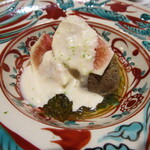 礒田 - 酢の物「無花果・利休麩・岩モズク」