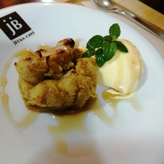 カフェ・ジーバ_0