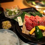 はや 総本店 - 黒毛和牛ロース＆ハラミの相盛りランチ