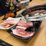 幸せの焼肉食べ放題 かみむら牧場 - 