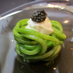 プレゼンテ スギ - 本日のパスタ（キッタラ、セルバチコ、自家製サワークリーム、キャヴィア）