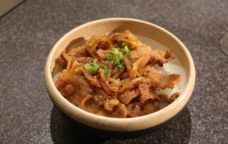 Yakiniku Juju - カルビ丼