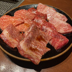 赤坂焼肉 うしや - 牛肉4種盛り
