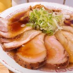 超多加水自家製手揉み麺 きたかた食堂 - チャーシューは肩ロース、ヒレ肉、バラ肉を選択。柔らかで美味✨✨