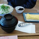 地のもん市場ハレタ - ちりめん丼朝食大盛550円