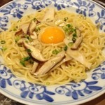 鎌倉パスタ - 鰹だし和風カルボナーラ
出汁と卵の組合せ絶品
( ›◡ु‹ )

ピザも食べやすいサイズで、常連になりそうっす！