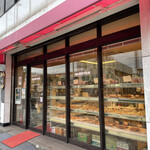 マル井パン - 店外