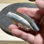 くるますし - 小鰭５日寝かせ柴海老オボロ挟み