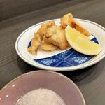 手打ちそば 柚楽 - 鮭の天ぷら