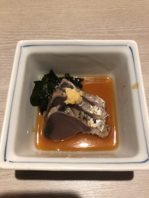 黄金の魚 中の橋店 &ndash; 仙北町の海鮮居酒屋で本格刺身と豊富なドリンクを楽しむ