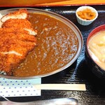 Tonkara Shokudou - 辛口スパイシーカレー(とん汁付)＋チキンカツ