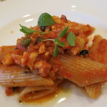 Convivio - 25年4月　タコラグーのペンネ　黒オリーブ、ケーパ