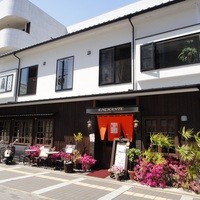 西洋懐石アンシャンテ - 店舗は1階部分のみ　※2階は美容院